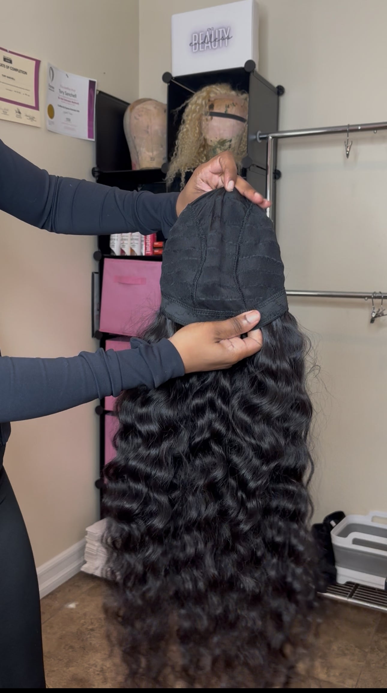 Endless Raw Wigs